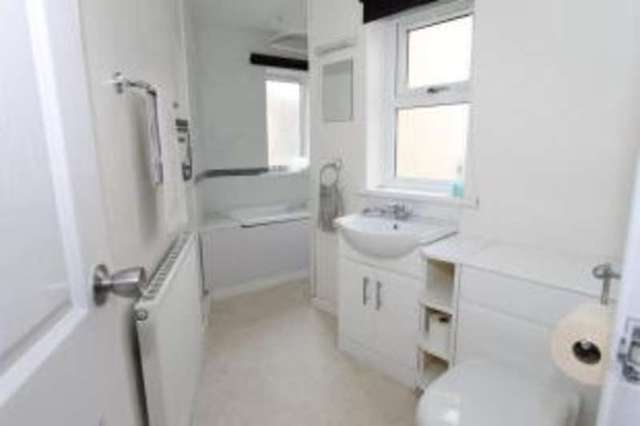  Image of 2 bedroom Flat for sale in Sea View Terrace Lipson Plymouth PL4 at Lipson Plymouth Plymouth, PL4 8RL