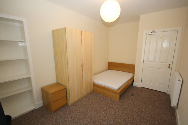  Image of 2 bedroom Flat to rent in Lochee Road Dundee DD2 at City Centre Dundee Dundee, DD2 2NH