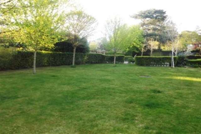  Image of 2 bedroom Flat to rent in Locks Road Locks Heath Southampton SO31 at Southampton, SO31 6BH