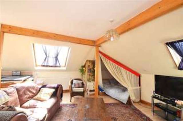  Image of 4 bedroom Bungalow for sale in London Road East Grinstead RH19 at East Grinstead West Sussex East Grinstead, RH19 1QF