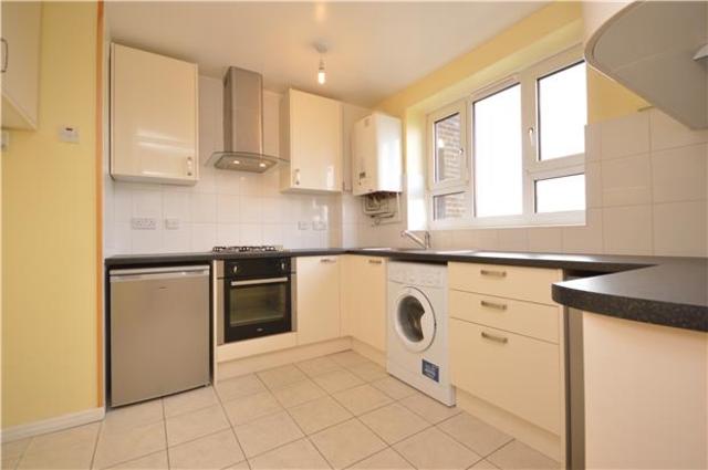  Image of 2 bedroom Flat to rent in London Road Mitcham CR4 at London Road  Surrey, CR4 4ER