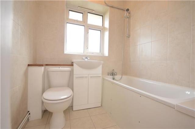  Image of 2 bedroom Flat to rent in London Road Mitcham CR4 at London Road  Surrey, CR4 4ER