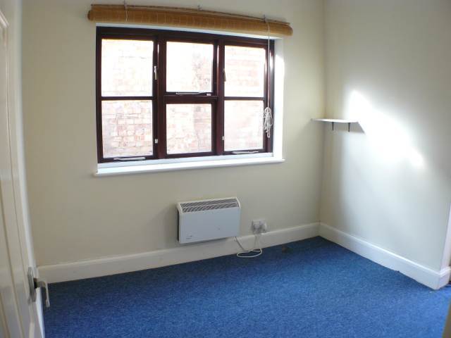  Image of 1 bedroom Flat to rent in London Road St. Albans AL1 at St Albans Hertfordshire St Albans, AL1 1NX
