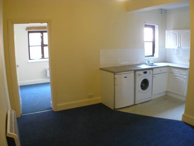  Image of 1 bedroom Flat to rent in London Road St. Albans AL1 at St Albans Hertfordshire St Albans, AL1 1NX