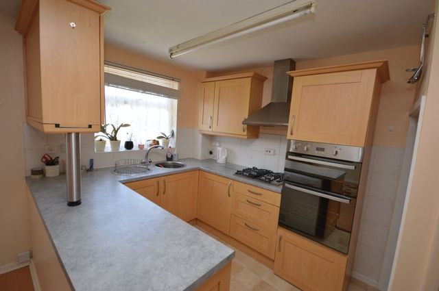  Image of 1 bedroom Terraced house to rent in Longbrooke Houghton Regis Dunstable LU5 at Longbrooke  Houghton Regis, LU5 5QX