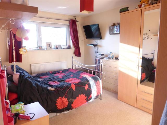  Image of 2 bedroom End of Terrace for sale in Lovell Road Minster on Sea Sheerness ME12 at Minster On Sea Kent Sheerness, ME12 3NX