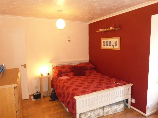  Image of Flat to rent in Lowdell Close West Drayton UB7 at Yiewsley, UB7 8BD