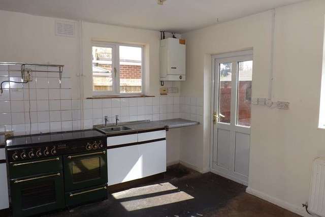  Image of 3 bedroom Semi-Detached house for sale in Lyndon Road Solihull B92 at Lyndon Road  Solihull, B92 7QX