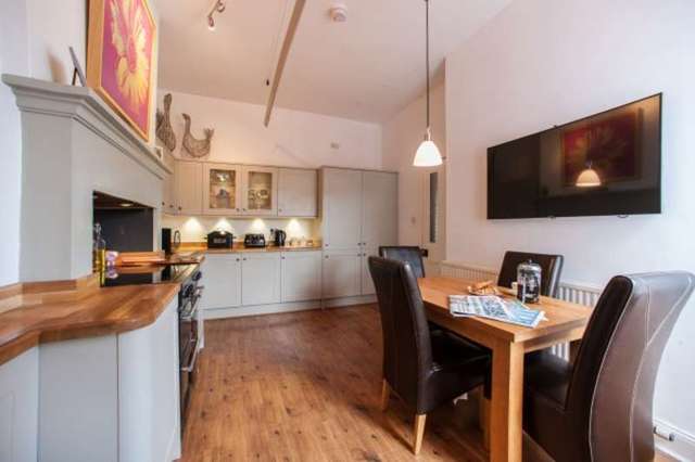  Image of 6 bedroom Detached house for sale in Port Glasgow Road Kilmacolm PA13 at Port Glasgow Road  Kilmacolm, PA13 4SG