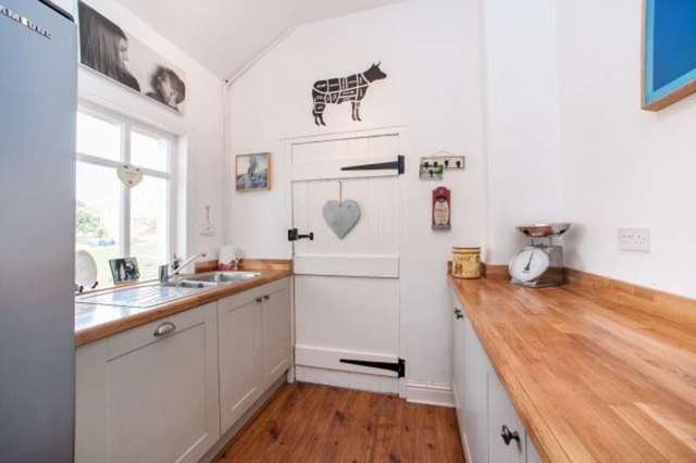  Image of 6 bedroom Detached house for sale in Port Glasgow Road Kilmacolm PA13 at Port Glasgow Road  Kilmacolm, PA13 4SG