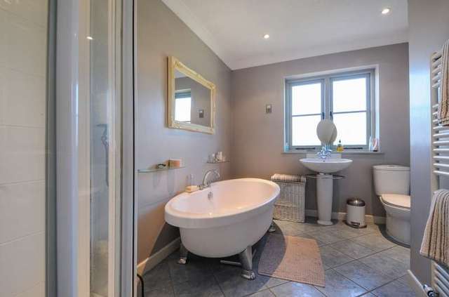  Image of 4 bedroom Detached house for sale in Main Road Southbourne Emsworth PO10 at 125 Main Road  Emsworth, PO10 8EY