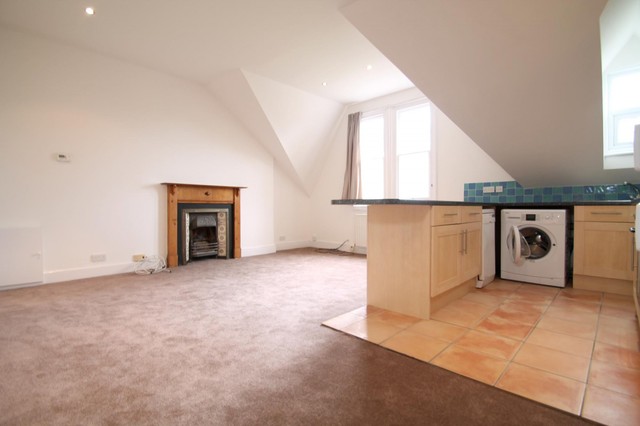  Image of 1 bedroom Flat to rent in Maple Road Surbiton KT6 at Maple Road  Surbiton, KT6 4AB