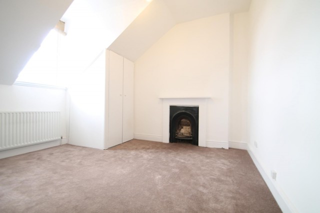  Image of 1 bedroom Flat to rent in Maple Road Surbiton KT6 at Maple Road  Surbiton, KT6 4AB