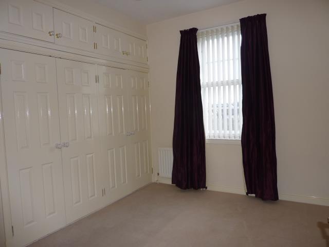  Image of 3 bedroom Flat to rent in Margaret Rose Drive Fairmilehead Edinburgh EH10 at Fairmilehead Edinburgh Edinburgh, EH10 7ER
