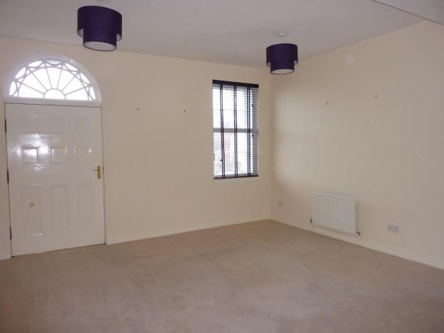  Image of 3 bedroom Flat to rent in Margaret Rose Drive Fairmilehead Edinburgh EH10 at Fairmilehead Edinburgh Edinburgh, EH10 7ER