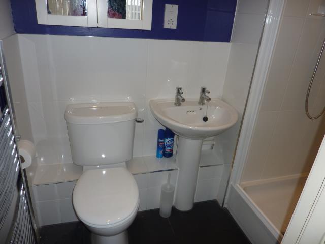  Image of 3 bedroom Flat to rent in Margaret Rose Drive Fairmilehead Edinburgh EH10 at Fairmilehead Edinburgh Edinburgh, EH10 7ER