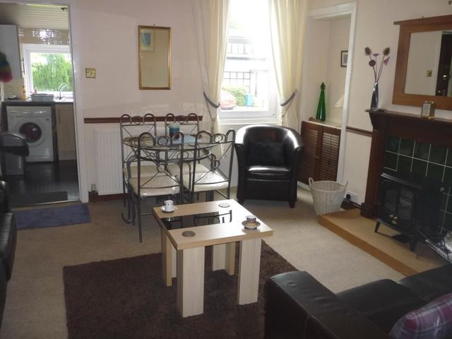  Image of 1 bedroom Flat to rent in Woodmill Street Dunfermline KY11 at Dunfermline Fife Fife, KY11 4JN