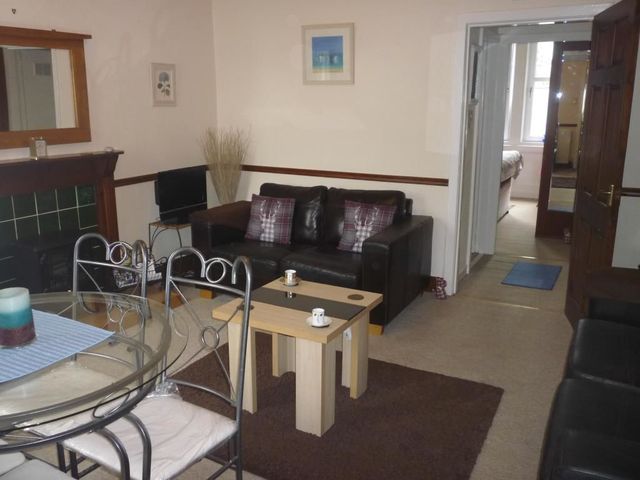  Image of 1 bedroom Flat to rent in Woodmill Street Dunfermline KY11 at Dunfermline Fife Fife, KY11 4JN