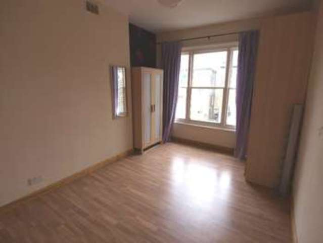  Image of 1 bedroom Flat to rent in Maygrove Road London NW6 at West Hampstead London Brondesbury, NW6 2EE