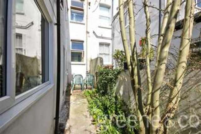  Image of 2 bedroom Flat to rent in Maygrove Road London NW6 at West Hampstead London West Hampstead, NW6 2EP