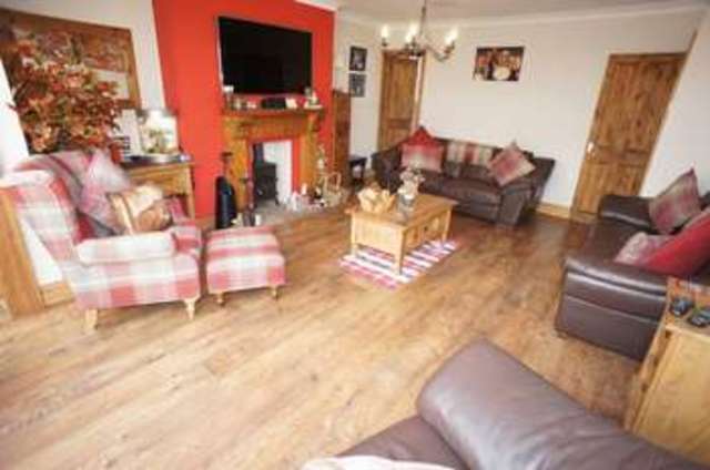  Image of 3 bedroom Semi-Detached house for sale in Mayland Avenue Canvey Island SS8 at Mayland Avenue  Canvey Island, SS8 0BU