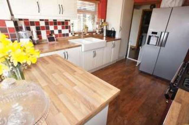  Image of 3 bedroom Semi-Detached house for sale in Mayland Avenue Canvey Island SS8 at Mayland Avenue  Canvey Island, SS8 0BU
