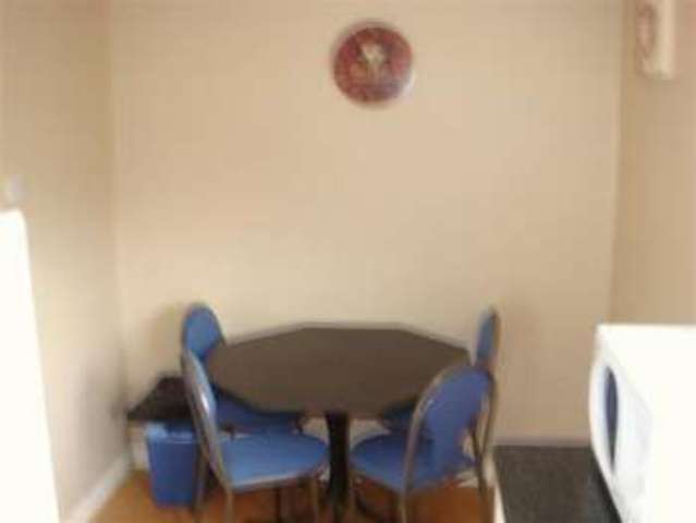  Image of 3 bedroom Property to rent in Mccoll Avenue Alexandria G83 at Mccoll Avenue  Alexandria, G83 0JX