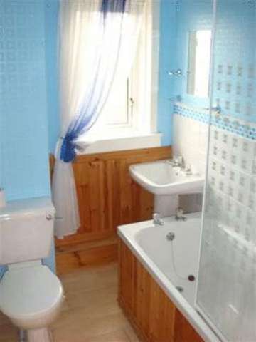  Image of 3 bedroom Property to rent in Mccoll Avenue Alexandria G83 at Mccoll Avenue  Alexandria, G83 0JX