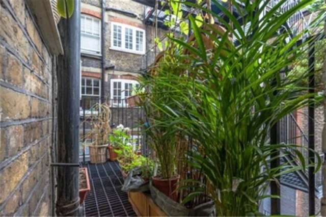  Image of 3 bedroom Flat for sale in Dorset Square London NW1 at London, NW1 6EP