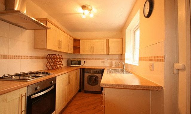  Image of 4 bedroom Flat to rent in Meldon Terrace Heaton Newcastle upon Tyne NE6 at Meldon Terrace Array Byker, NE6 5XQ