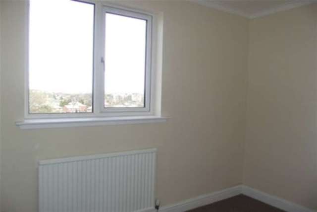  Image of 4 bedroom Detached house to rent in Merryvale Avenue Giffnock Glasgow G46 at Glasgow, G46 6DH