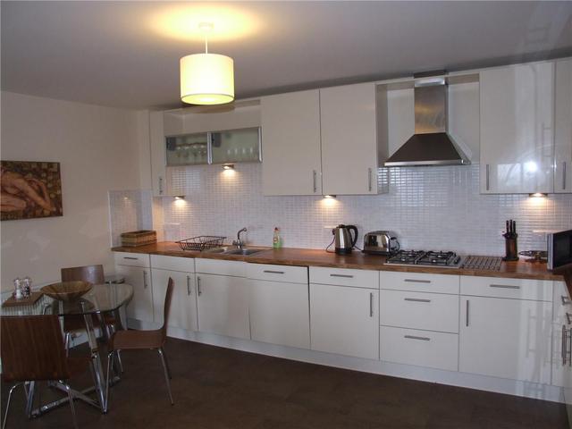  Image of 2 bedroom Flat to rent in Midstocket View Aberdeen AB15 at West End Aberdeen Aberdeen, AB15 6BS