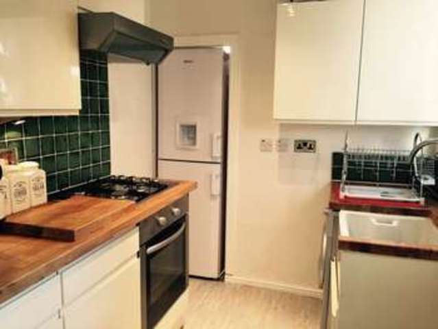  Image of 2 bedroom Terraced house to rent in Military Road Colchester CO1 at Military Road  Colchester, CO1 2AW
