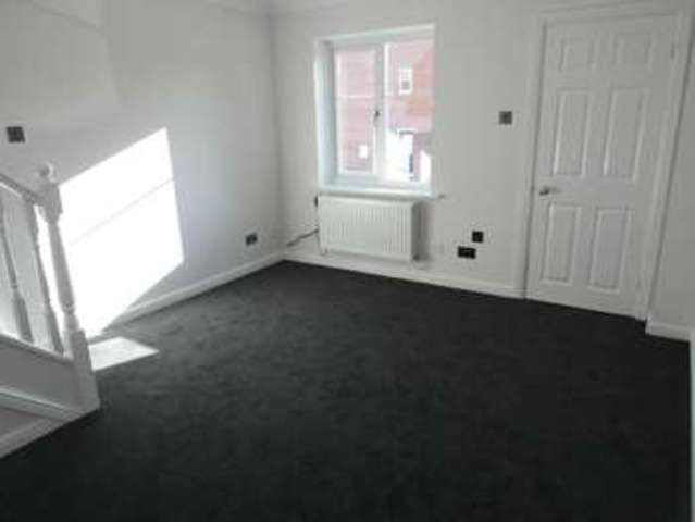  Image of 2 bedroom Semi-Detached house to rent in Millbeck Approach Morley Leeds LS27 at Millbeck Approach Morley Leeds, LS27 8WA