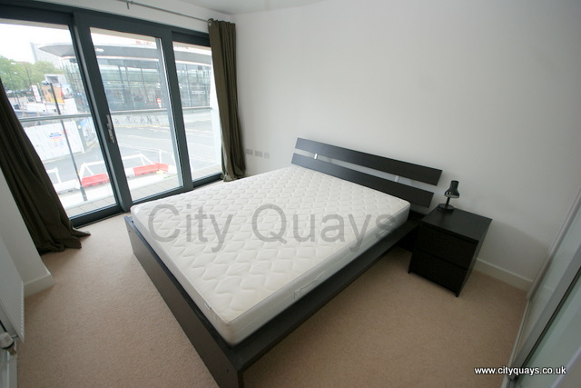  Image of 1 bedroom Flat to rent in Surrey Quays Road London SE16 at Canada Water  LONDON, SE16 7AQ