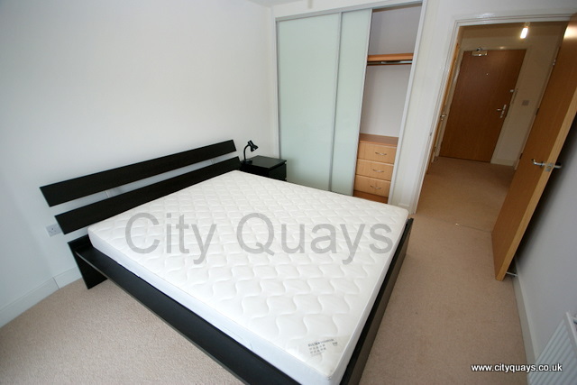  Image of 1 bedroom Flat to rent in Surrey Quays Road London SE16 at Canada Water  LONDON, SE16 7AQ