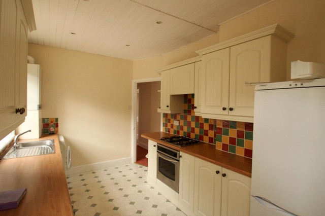  Image of 2 bedroom Flat to rent in Old Reigate Road Betchworth RH3 at Old Reigate Road  Betchworth, RH3 7DE