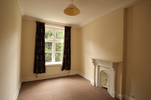  Image of 2 bedroom Flat to rent in Old Reigate Road Betchworth RH3 at Old Reigate Road  Betchworth, RH3 7DE