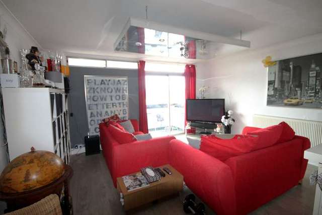  Image of 1 bedroom Flat to rent in Mottingham Road London SE9 at Mottingham  Eltham, SE9 4QZ