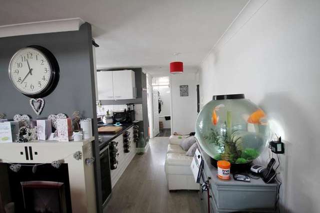  Image of 1 bedroom Flat to rent in Mottingham Road London SE9 at Mottingham  Eltham, SE9 4QZ
