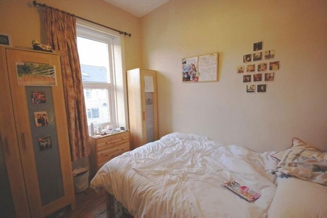  Image of 2 bedroom Flat to rent in Mowbray Street Heaton Newcastle upon Tyne NE6 at Mowbray Street Array Byker, NE6 5NY