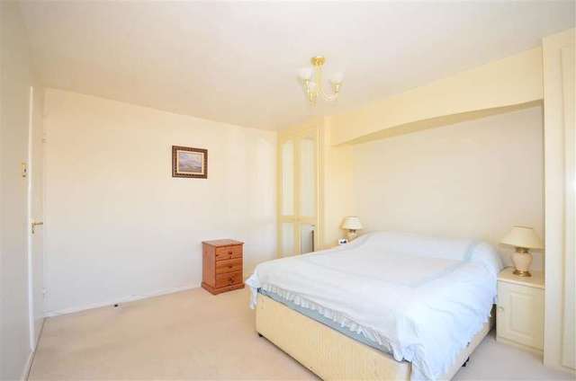  Image of 2 bedroom Flat for sale in Mulgrave Road Sutton SM2 at Sutton Surrey Sutton, SM2 6LP