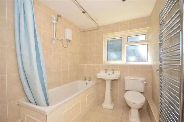  Image of 2 bedroom Flat for sale in Mulgrave Road Sutton SM2 at Sutton Surrey Sutton, SM2 6LP