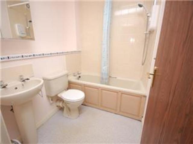  Image of 2 bedroom Flat to rent in Murieston Lane Edinburgh EH11 at Gorgie Edinburgh Edinburgh, EH11 2LX