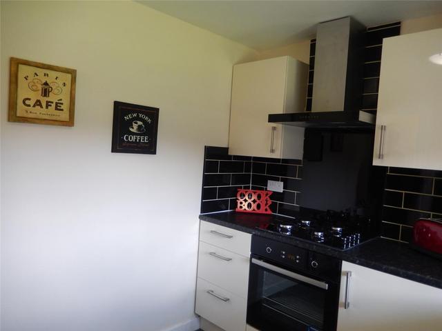  Image of 1 bedroom Flat to rent in Neilston Road Paisley PA2 at Paisley Renfrewshire Renfrewshire, PA2 6LS