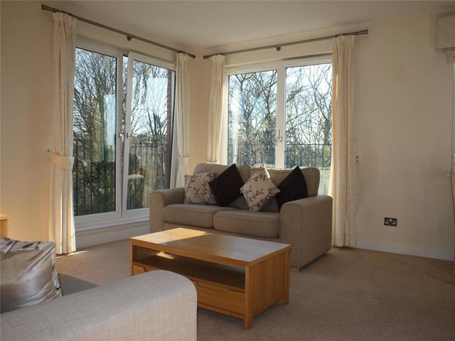  Image of 2 bedroom Flat to rent in New Mart Gardens Edinburgh EH14 at Chesser Edinburgh Edinburgh, EH14 1TZ