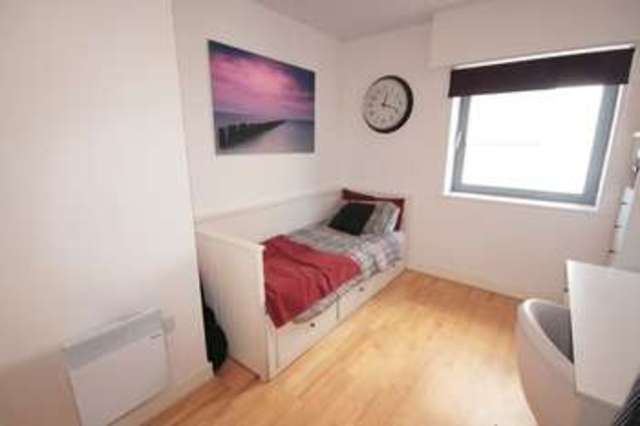  Image of 3 bedroom Flat for sale in Newhall Street Birmingham B3 at Newhall Street  Birmingham, B3 1JN