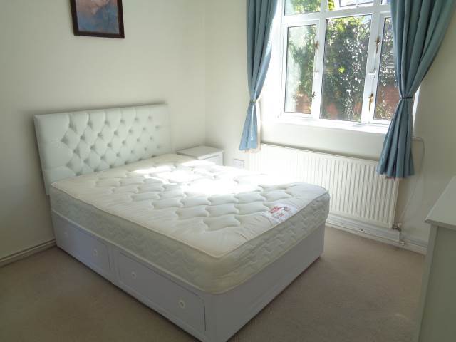  Image of 3 bedroom Detached house to rent in Newport Road Cardiff CF24 at Cardiff  Roath, CF24 1DN