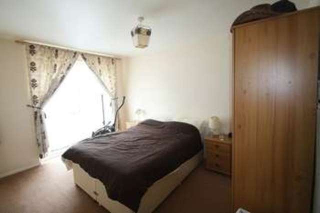  Image of 2 bedroom Flat to rent in Nightingale Walk Hemel Hempstead HP2 at Nightingale Walk  Hemel Hempstead, HP2 7QY