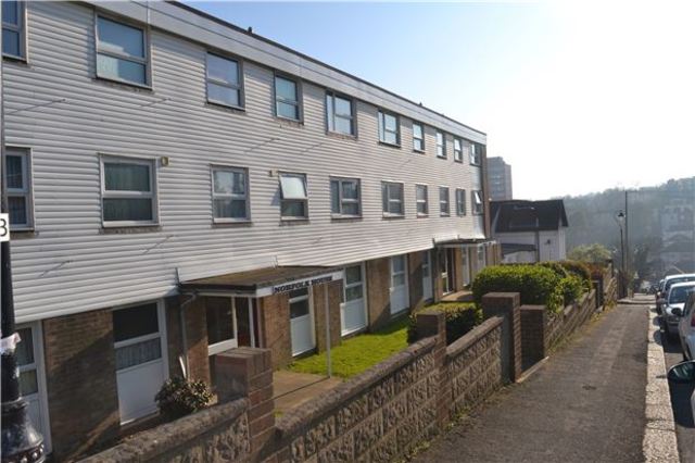  Image of 2 bedroom Flat for sale in Ellenslea Road St. Leonards-on-Sea TN37 at Ellenslea Road  East Sussex, TN37 6HZ